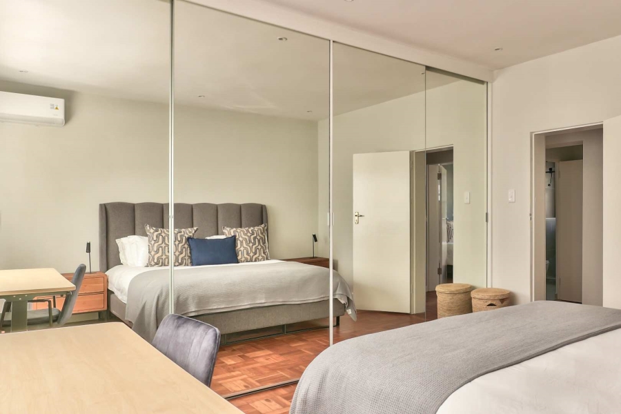 To Let 2 Bedroom Property for Rent in Green Point Western Cape